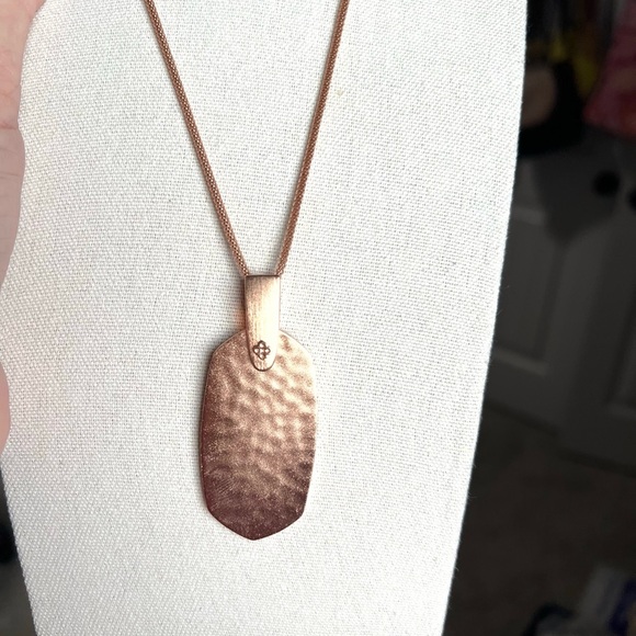 Kendra Scott Inez 14k Rose Gold over Brass Necklace - EUC - Picture 6 of 6